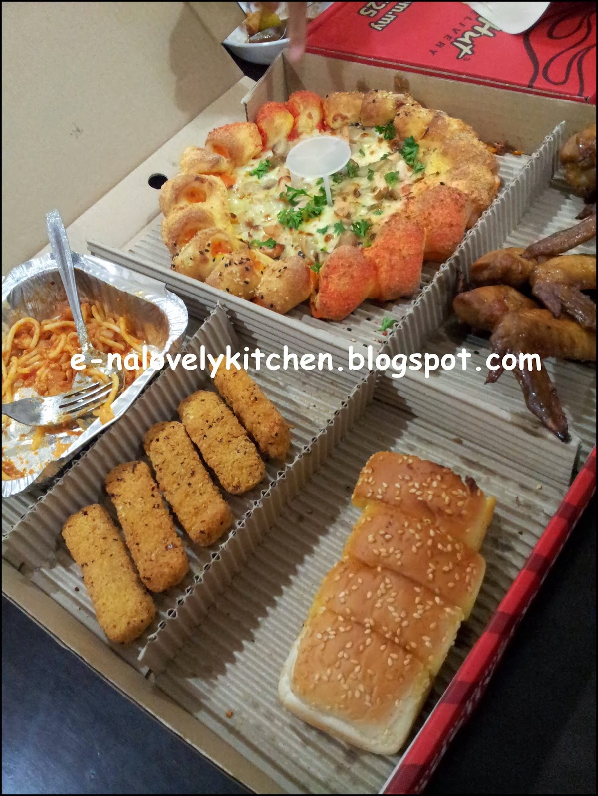 ENA LOVELY KITCHEN ^_^ Big Box Pizza Hut and FREE Pizza