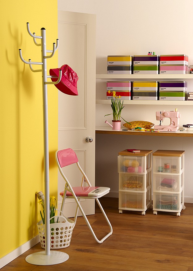 mix and chic cool products alert pantone phenomenal