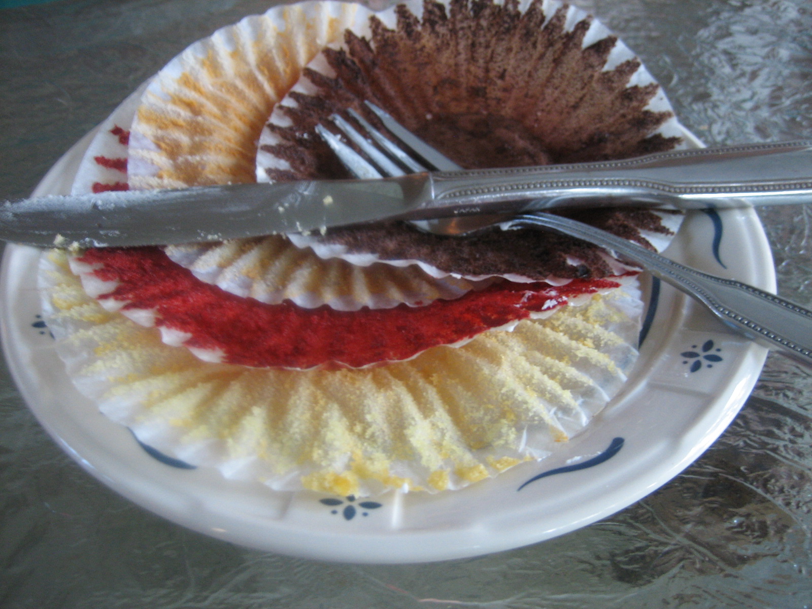 Baking, domesticity, and all things mini Let them eat