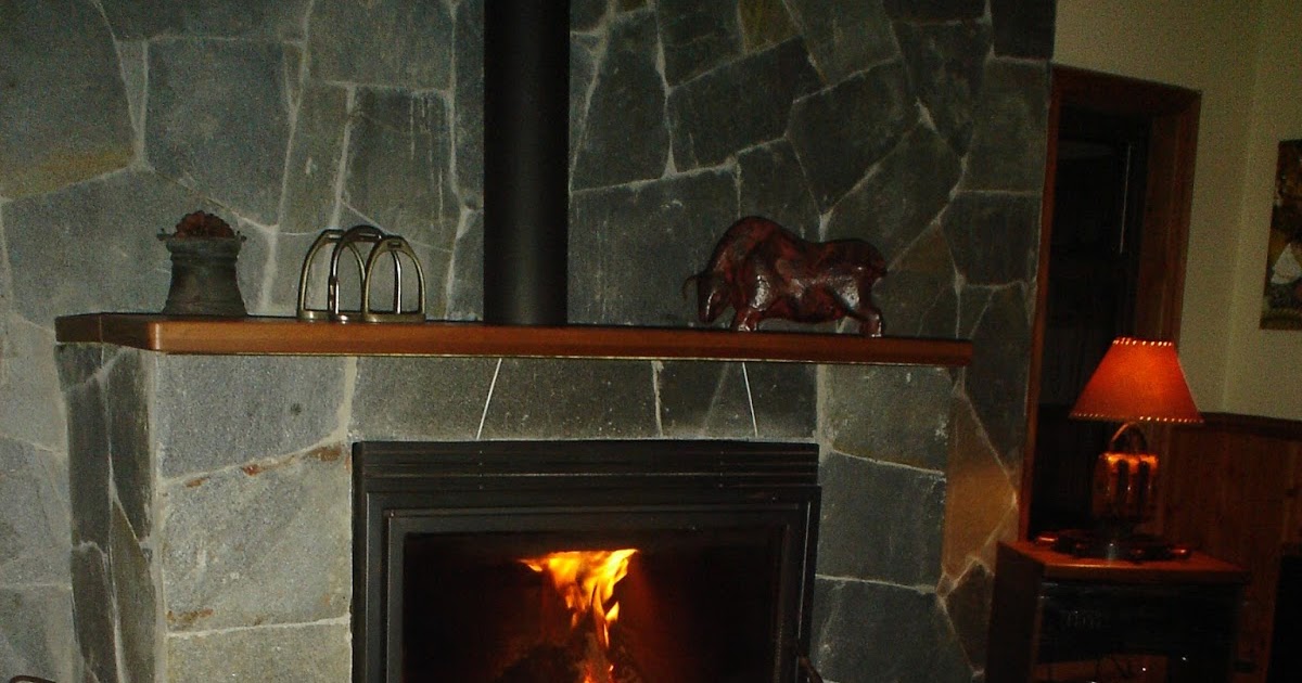 CALAS DECORACIÓN: CHIMENEA DE PIEDRA