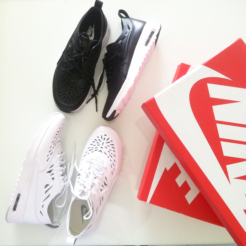 ladies nike shoes