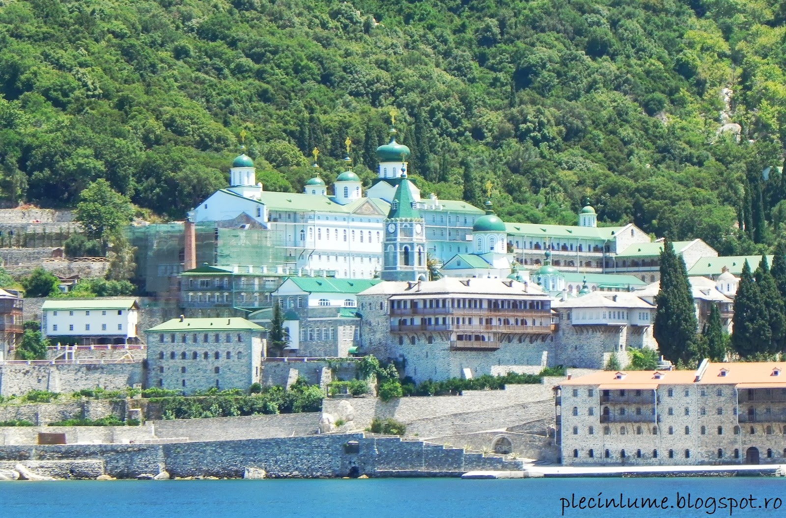 Manastirea Sfantul Pantelimon din Athos Manastirea Sfantul Pantelimon din Athos