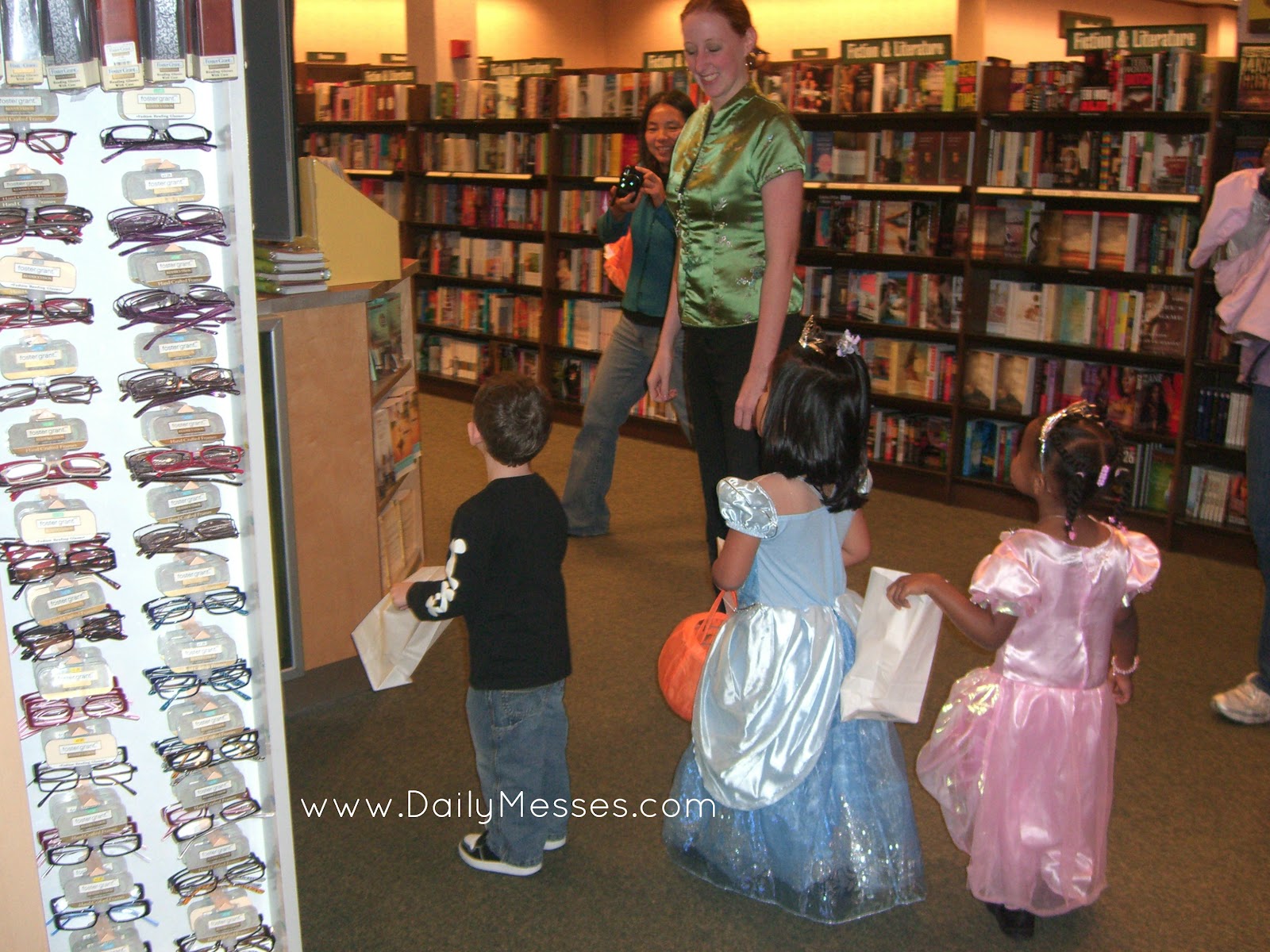 Daily Messes Spooky Storytimes