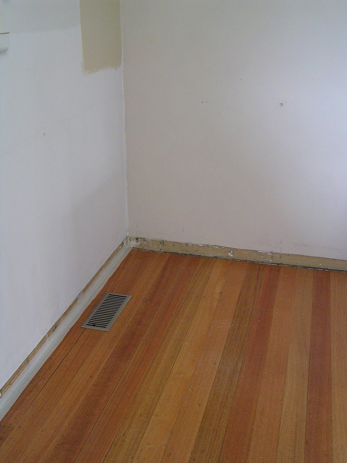 Vintage kitchen cabinet Skirting Boards in Kitchens UK