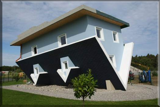 http://4.bp.blogspot.com/-km9mPD_vID0/TeUUbFZ8ySI/AAAAAAAAFJY/ci1GYE-zR_E/s1600/Upside-Down-Home-Plan.jpg