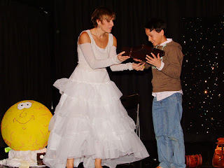 Gracia Iglesias, Cuentos de Navidad, Berlin Teatro, Serafina, Rastro de Dios, cuentacuentos, Navidad, angel