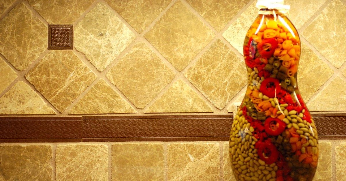 COCINA ESTILO TOSCANO - COCINAS Y BAÑOS: REPOSTEROS ENCIMERAS PISOS DUCHAS