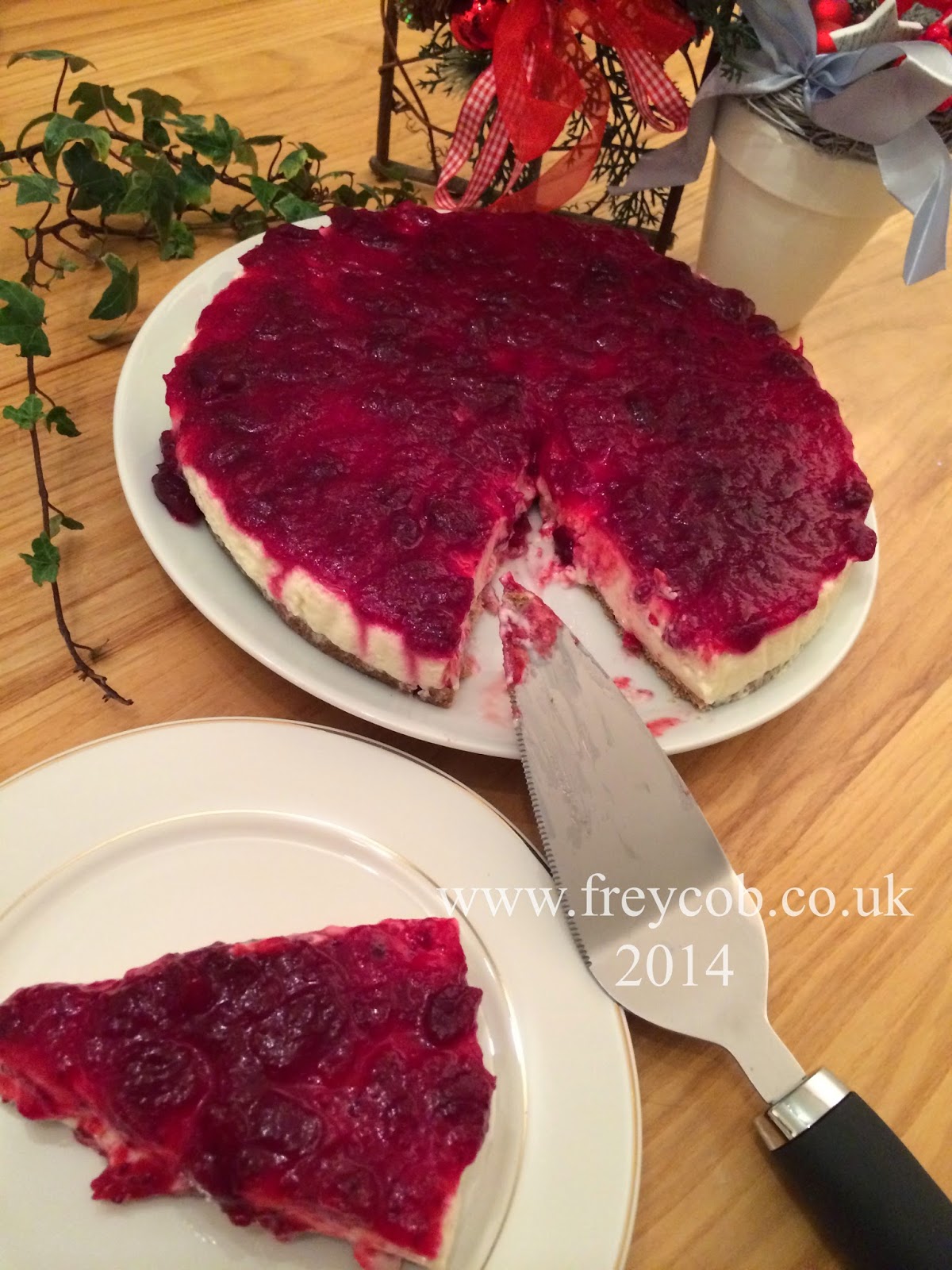 Freycob Quark Winterberry Wobbly Cheesecake