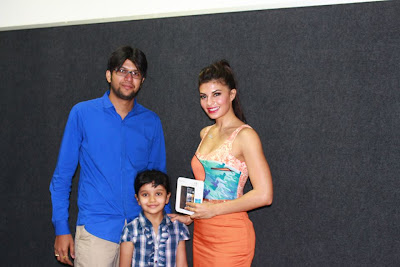 Hot Jacqueline Fernandez at Lauch of the HTC One mobile phone