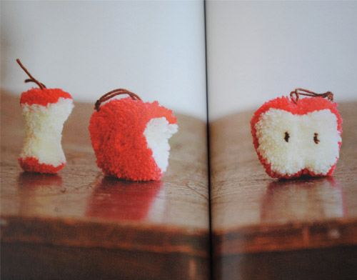 Japanese%2Bpom%2Bpom%2Bbook.jpg