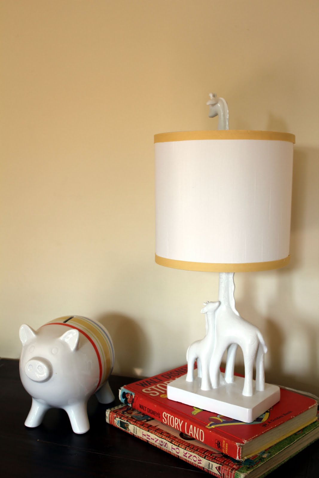 giraffe nursery lamp