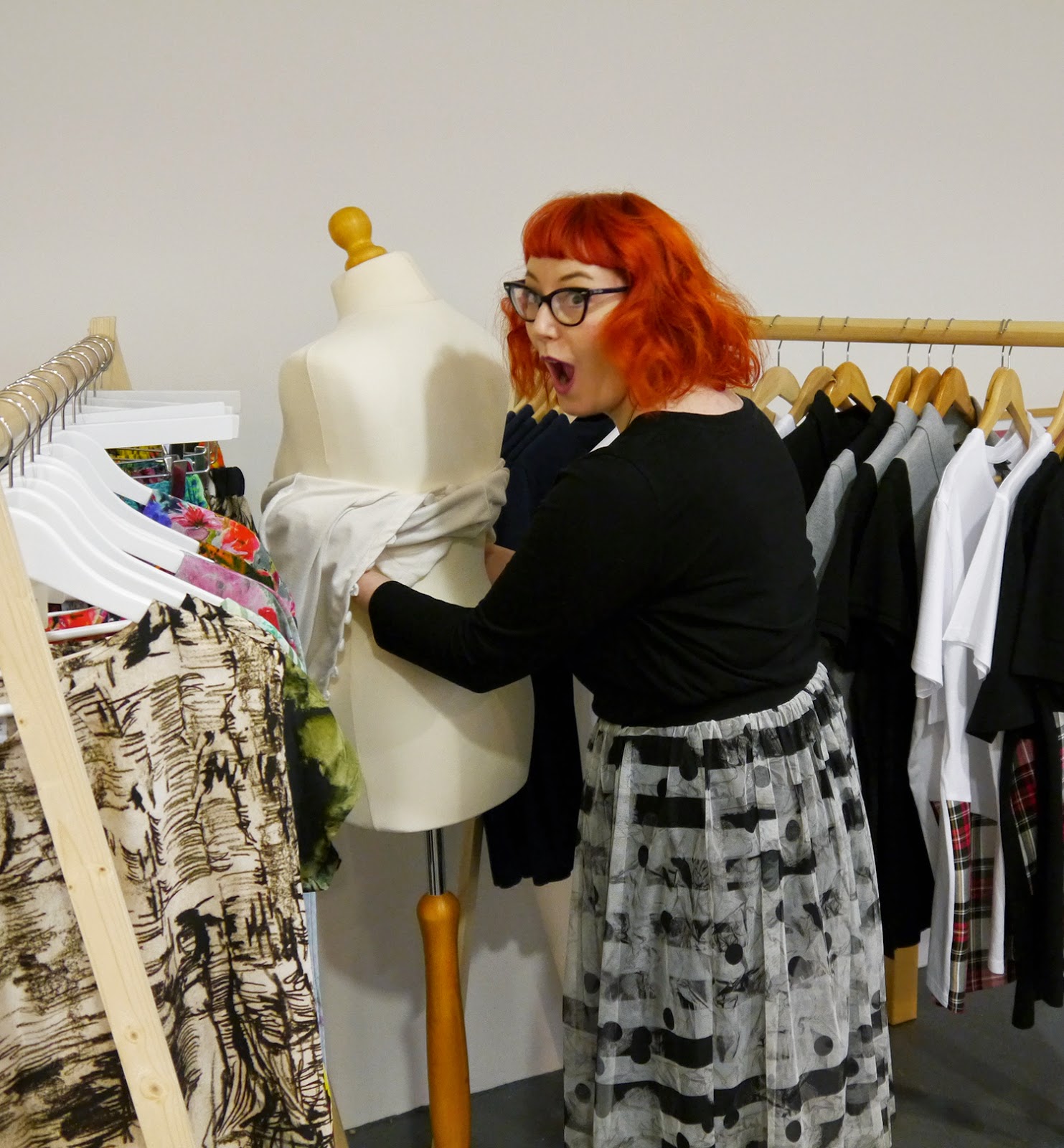 Outfit Inspiration with Daisy Wear Eponymous presents The Wardrobe, Glasgow Pop Up Shop, Glasgow Fort Festive Outfit Inspiration, Scottish Bloggers, Red head, ginger