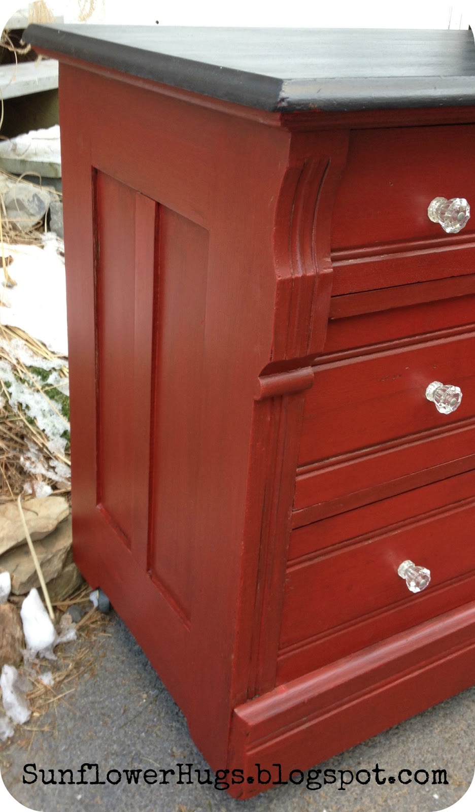 SunflowerHugs Posh Red Dressers