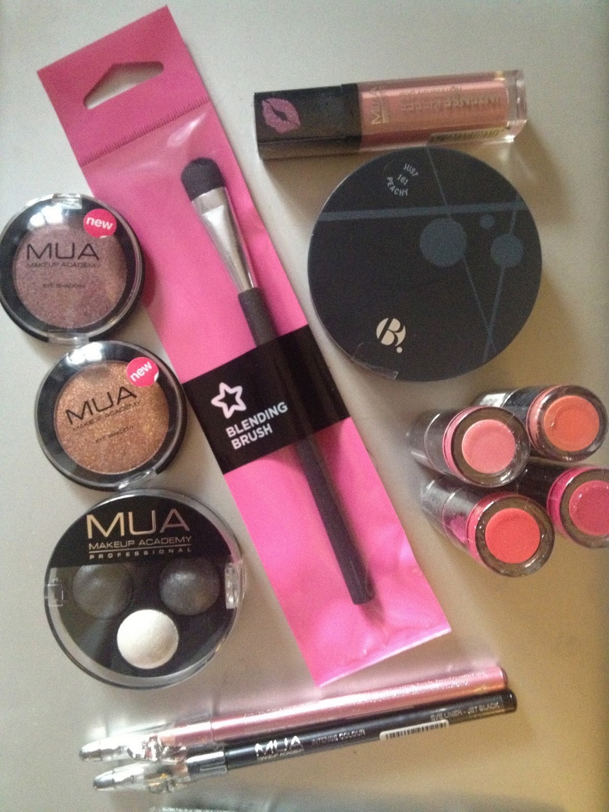 Makeup & Manolos Superdrug haul!