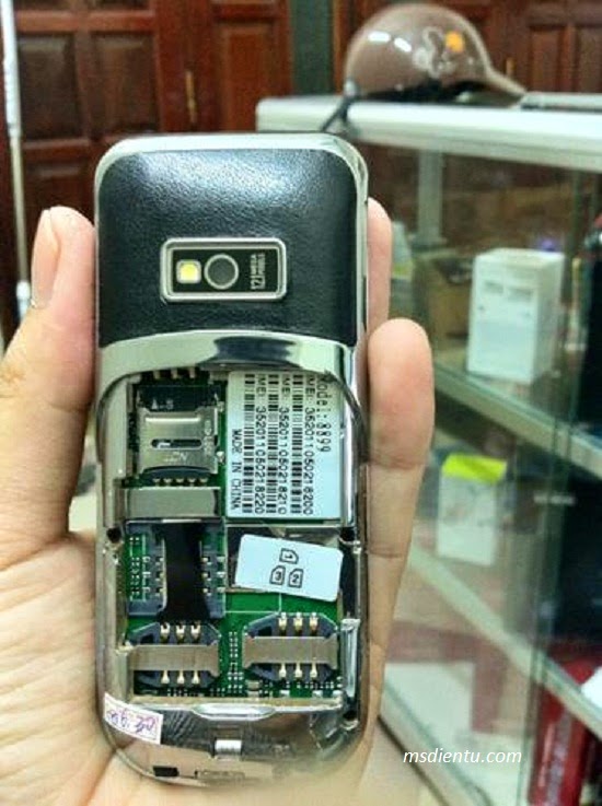 Nokia 8899 3 sim 3 Sóng