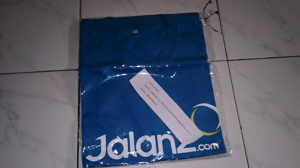 tshirt jalan2 lumayan buat traveling lensanasrul tshirt jalan2 lumayan buat traveling lensanasrul