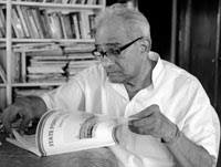 Megher Pare Megh (1972)
