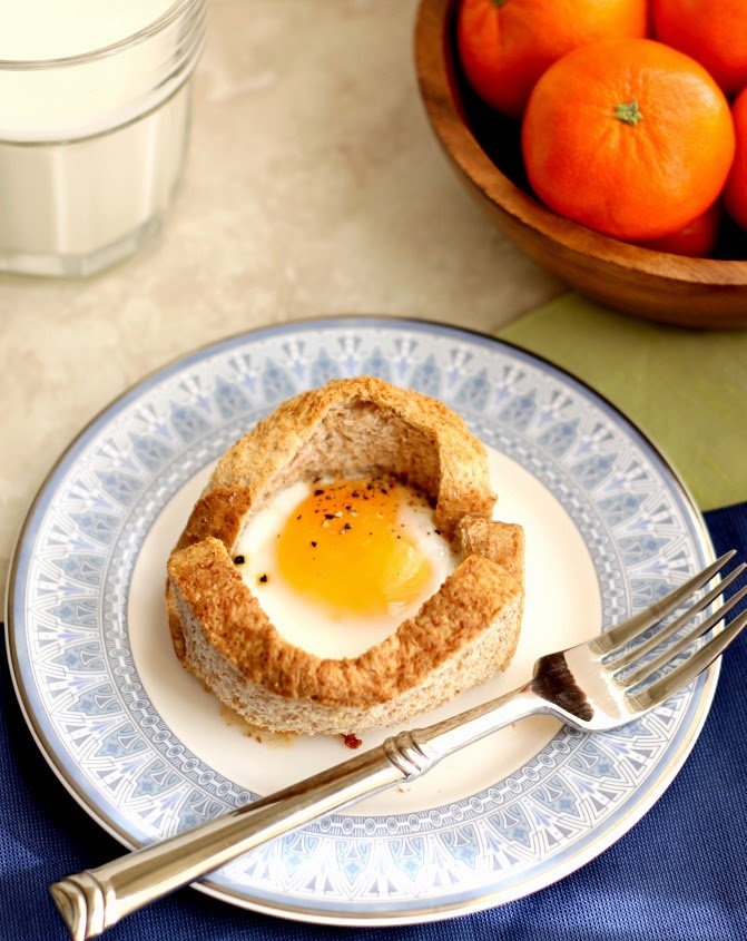 Chocolate & Chillies Baked Egg in a Bread Basket with Dempster's Zero