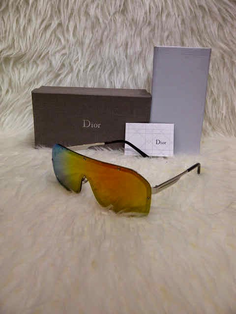 Kacamata Dior Syahrini