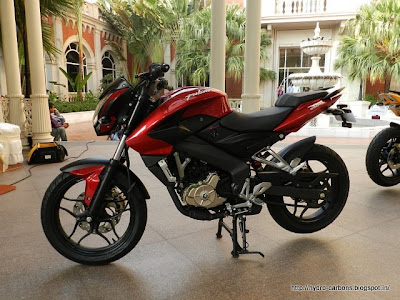 Bajaj+pulsar+220+speed+lines