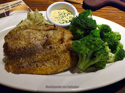 Outback Steakhouse: Tilápia Filet Outback Steakhouse: Tilápia Filet