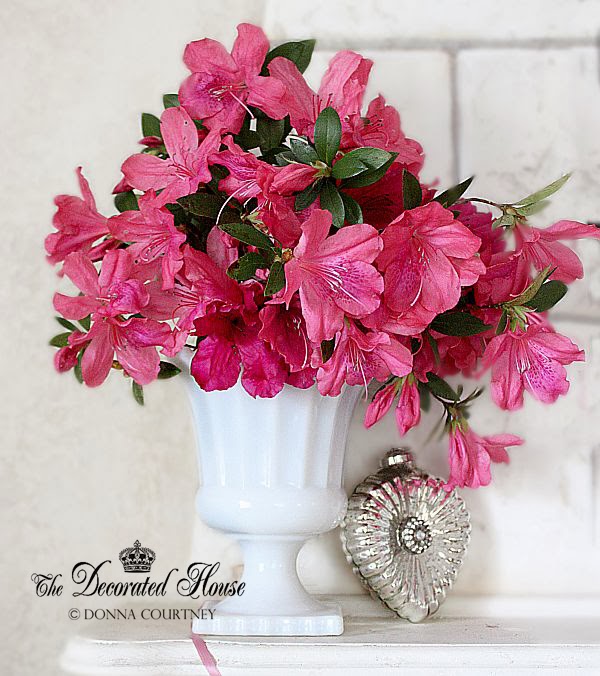 The Decorated House Valentine's Day Mantel 2014