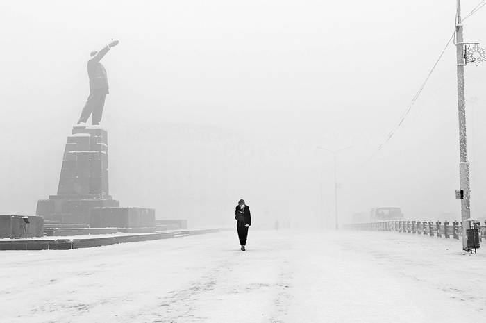 Yakutsk — The Coldest City in The World Yakutsk, a remote city in Eastern Siberia along the Lena River, is the coldest city in the world. Located 1840 km away from Irkoustk and 5000 km away from Moscow, this city founded in 1632 by the Cossacks imposes upon its inhabitants an extreme way of life. And yet, despite particularly harsh conditions, Yakutsk boasts a population of 270,000, or a quarter of the entire population of Siberia. No other place on the planet experiences the temperature extreme found here: in winter, the temperatures regularly fall to minus 40° (the coldest temperature recorded was –64°C) and in summer often reaches temperatures above 30°C. Photos: January 2013. A scene in Yakutsk, Siberia, the coldest city in the world.