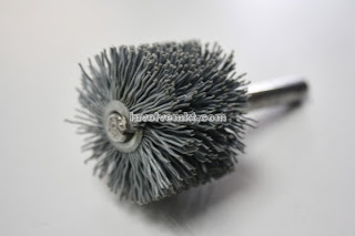 abrasive nylon coil brush with shank