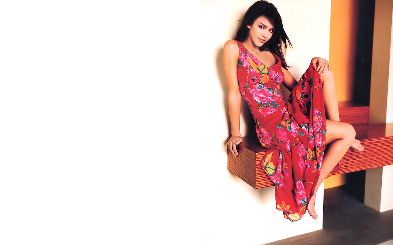http://4.bp.blogspot.com/-kuWh3xQP40E/T9BvX3M6N_I/AAAAAAAAA0U/E0S12wrHs2A/s1600/Jessica-Alba-Widescreen-Wallpaper-jessica-alba-11057962-1920-1200.jpg