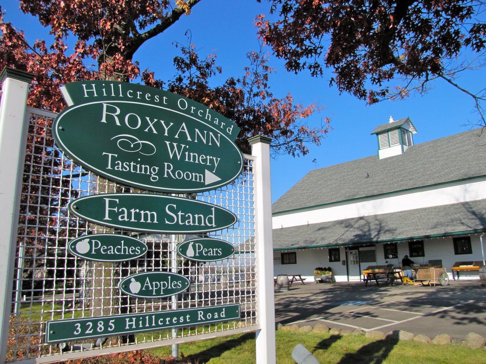 The Oregon Winery Review Christmas Season at Roxyann Winery Medford