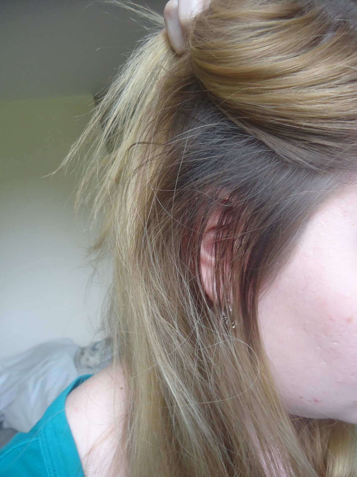 Emily Ann Beauty John Frieda Go Blonder Lightening Spray Review