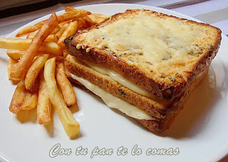 Sandwich De Queso Y Orégano
