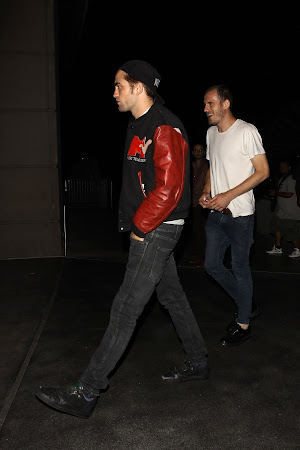 2 Julio-NUEVAS Fotos HQ + Fanpics & Vídeos de Robert Pattinson en Los Angeles (Julio 01) Pattinsonlife+%2812%29