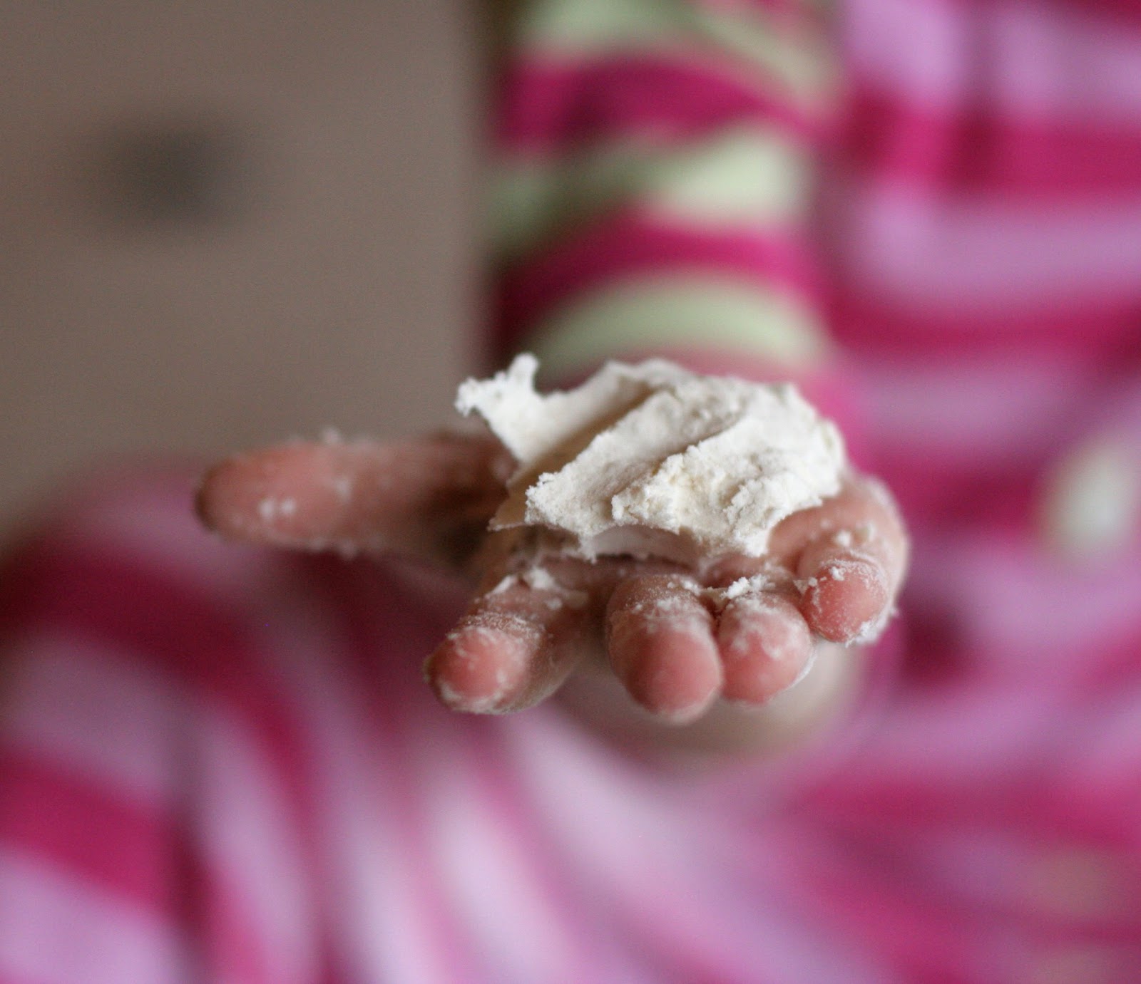 Super Easy Sensory Play Cloud Dough