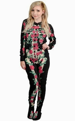 Halloween Onesies Onesies for adults / Onesies for men / Onesies for women / Superhero onesies Spiderman Onesie Swing from the buildings in a Spiderman Onesie, great for those fancy dress parties and for being lazy.