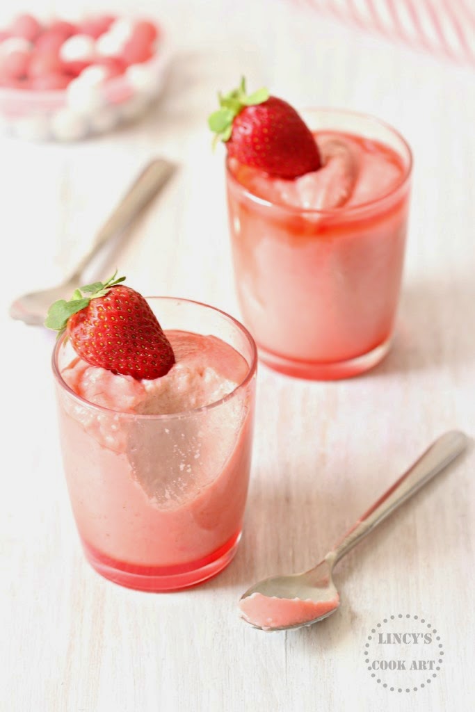 Strawberry Phirni