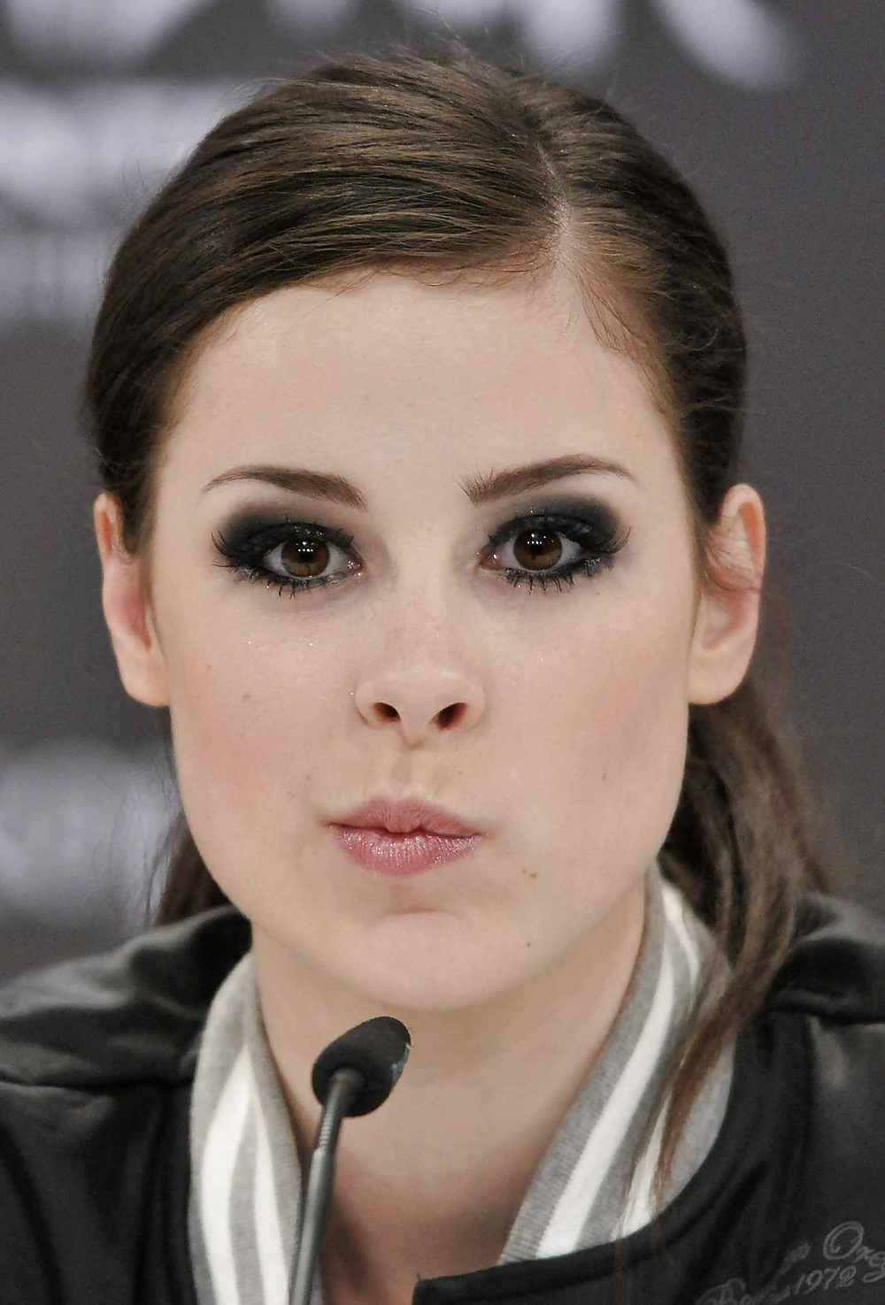 Amazing Lovely Wallpapers Celeberties Hot Pics
