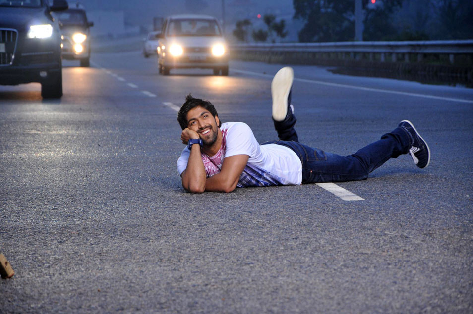 Googly Kannada Movie Wallpapersmovie Stills Pictures