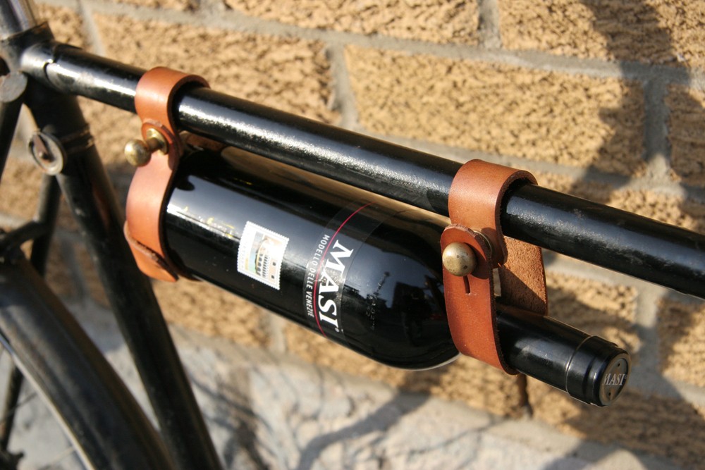 ITALIAN CYCLING JOURNAL Bicycle Wine Rack