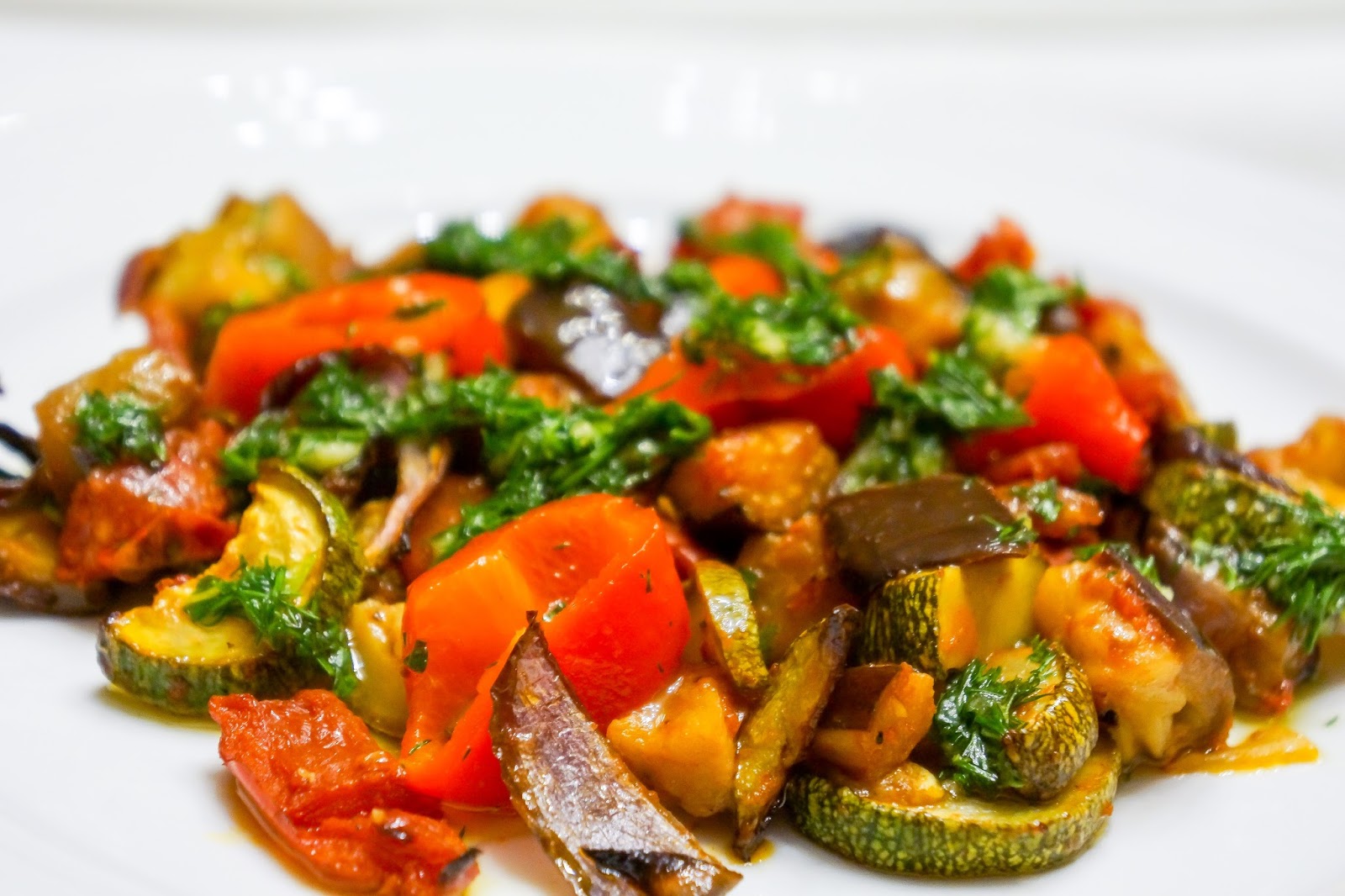 Roasted vegetables with mint and dill oil Tera Solara