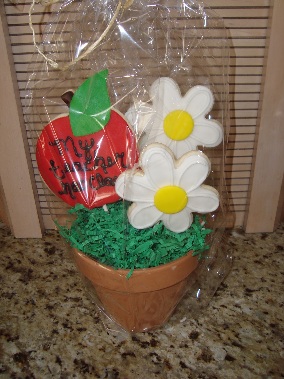 Anything but Ordinary Cakes & Cookies: Teacher Appreciation week