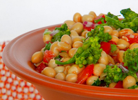 Salada de Soja com Brócolis e Tomate (vegana)