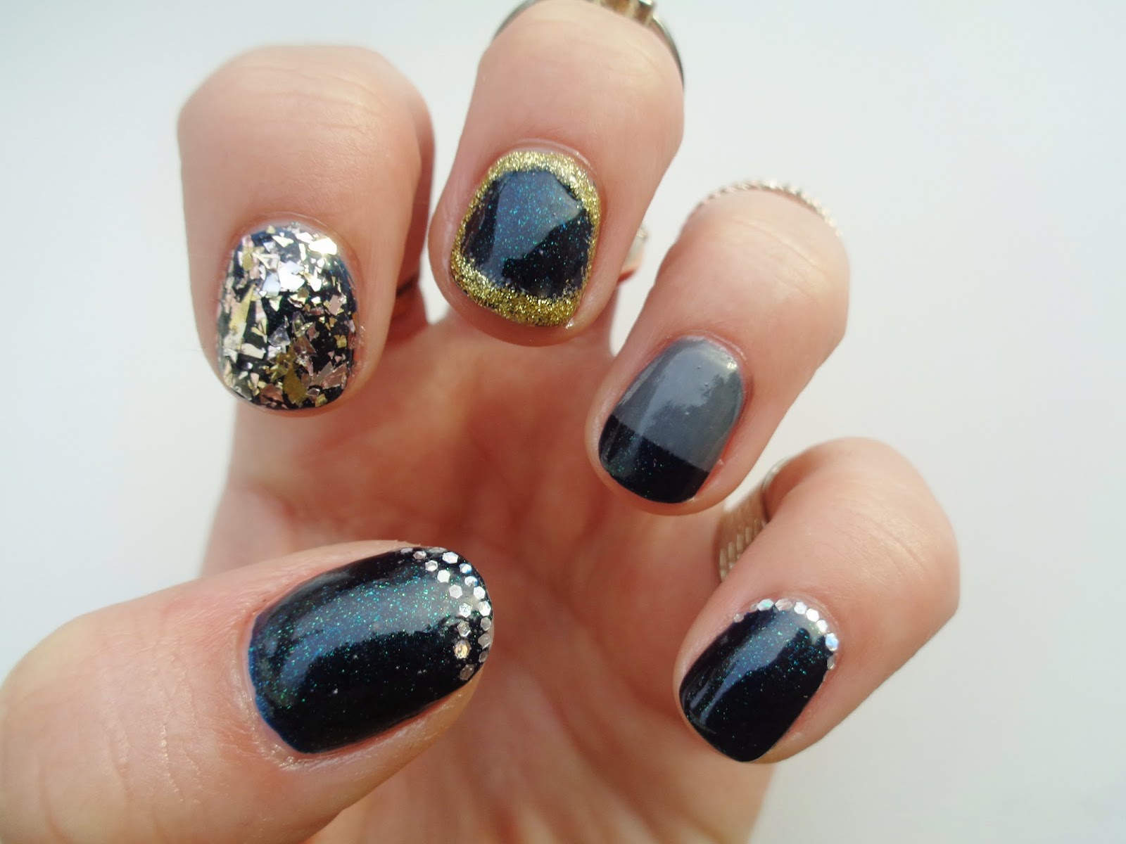 Harli G 5 Ways to Recycle A Chipped Manicure!