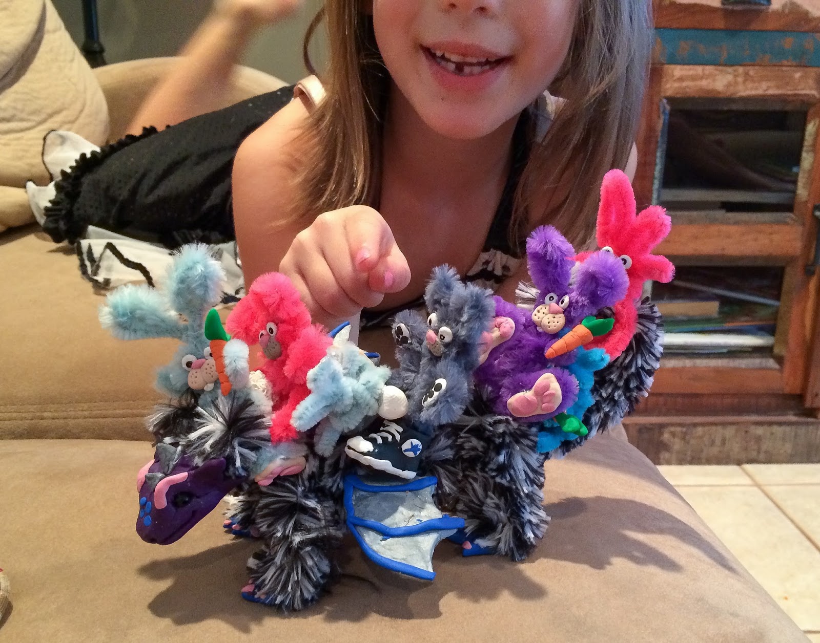 smART Class How to make a pipe cleaner Bunny (by Shelby)