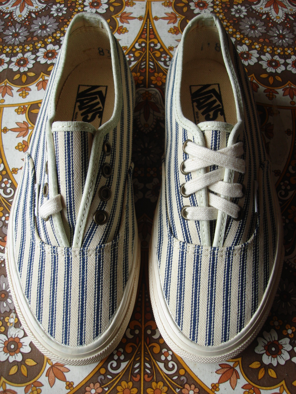 theothersideofthepillow vintage VANS teaking stripe denim AUTHENTIC style #4 -> Authentic Style Pin Teinte Miel theothersideofthepillow vintage VANS teaking stripe denim AUTHENTIC style #4 -> Authentic Style Pin Teinte Miel