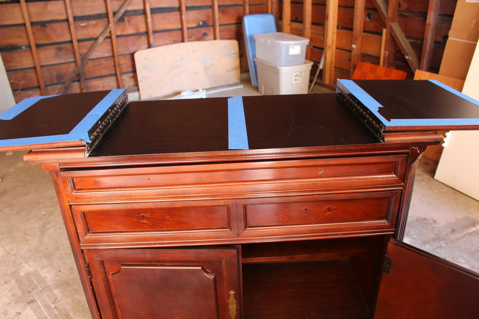 Life On Elizabeth How to Paint Furniture My Side Table Makeover!