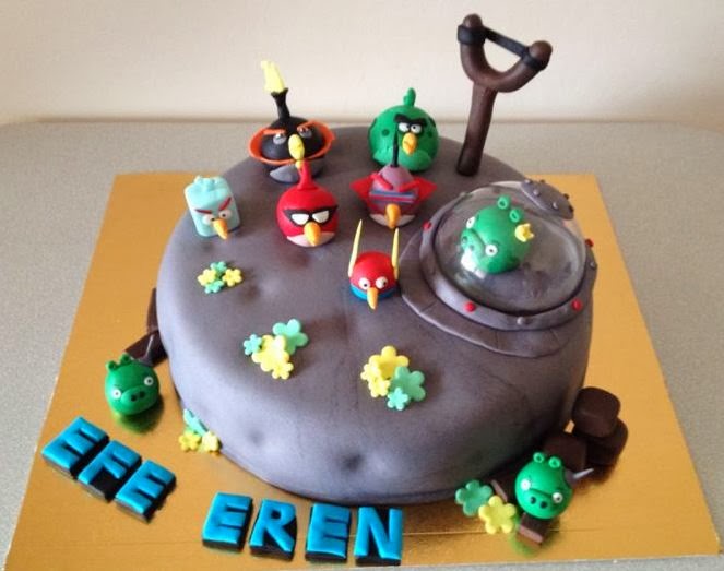 Dünyalar Tatlısı Butik Pasta Angry Birds Space Pasta