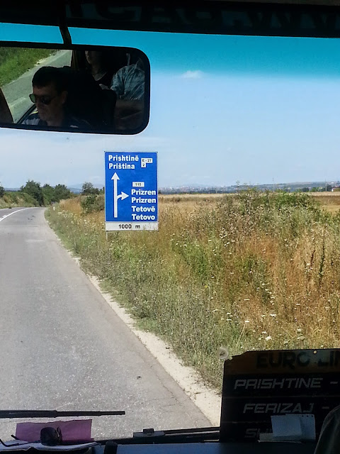 aklimiz havada gozumuz disarda dustuk yollara balkan turu pristina 11 gun