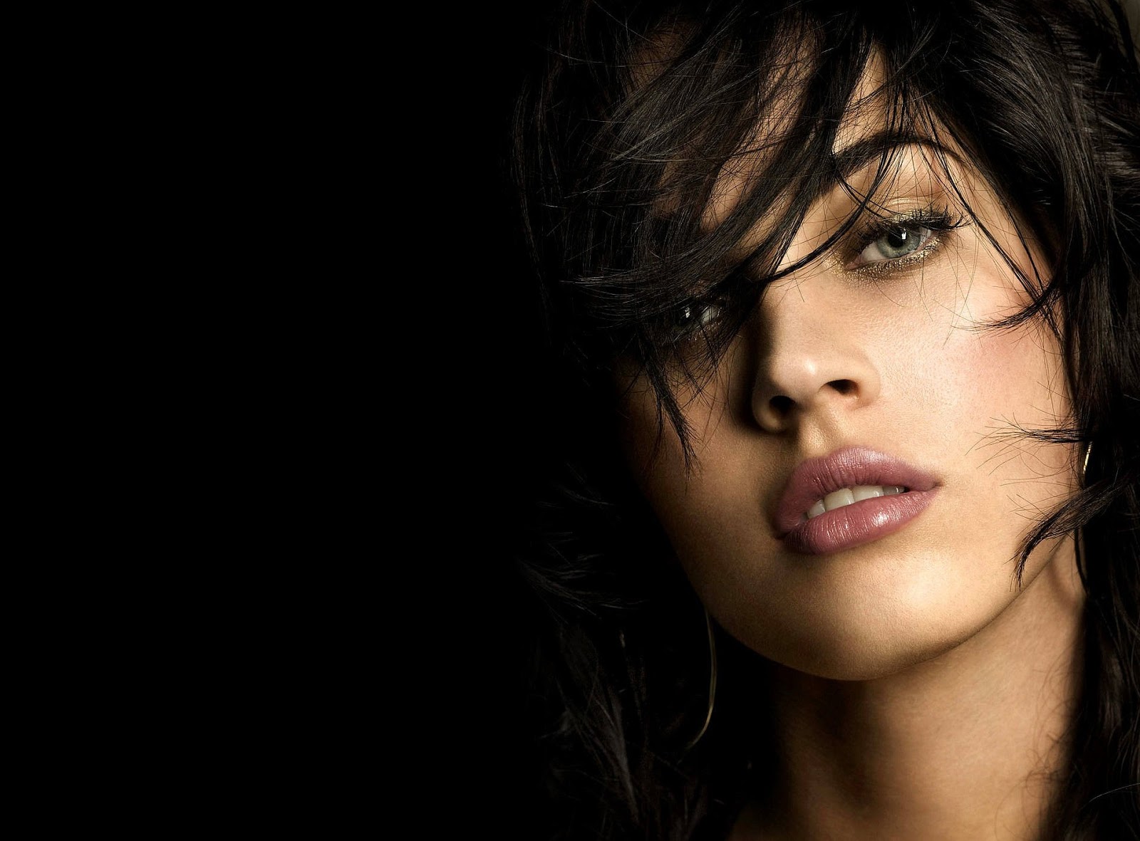 Chatter Busy: Megan Fox Hd Wallpapers