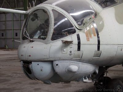 Mil Mi-24: o mais poderoso helicóptero militar russo  Mil+Mi+24..Walkeround...Visenaken+2006+%284%29